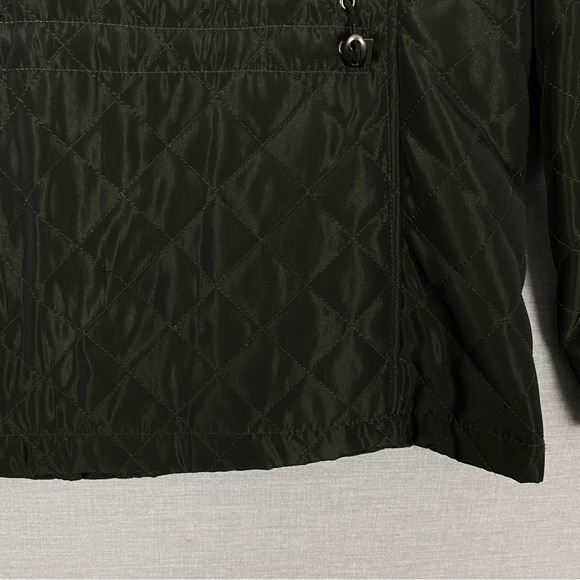 Tabi Green Utility Jacket Quilted Design and Stand-Up Collar - Picture 7 of 11